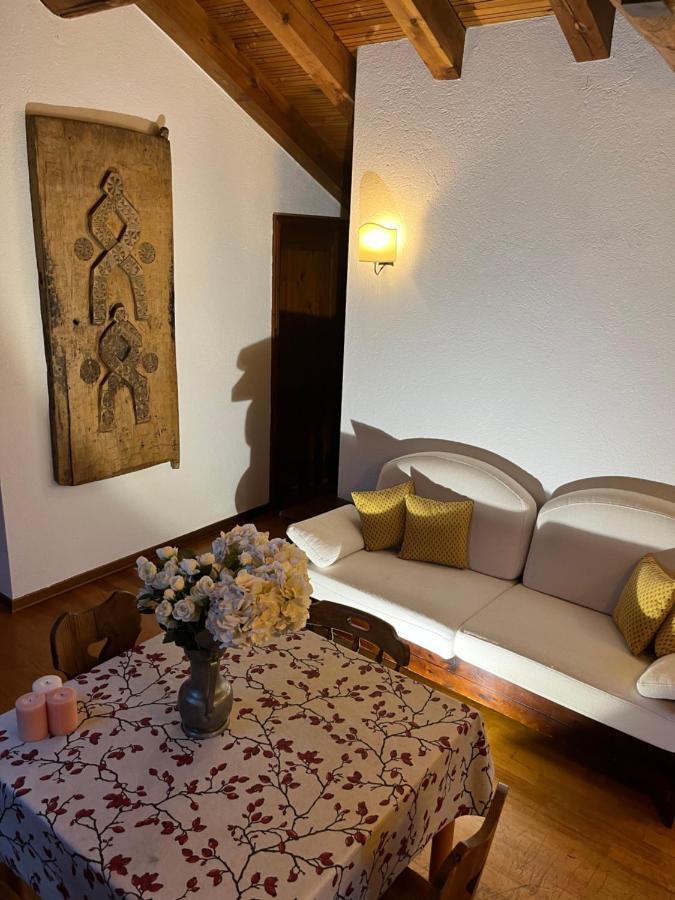 Chalet Blanc "La Mansarda" Курмайор Экстерьер фото