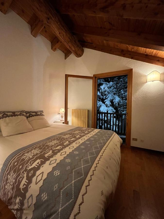 Chalet Blanc "La Mansarda" Курмайор Экстерьер фото